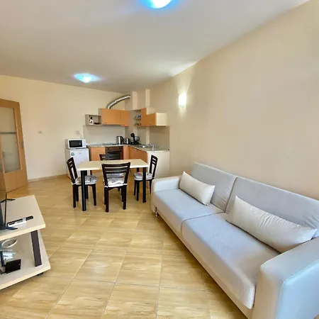 Apartment Gt Golden Dreams *
