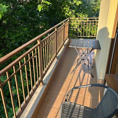 Apartment Gt Golden Dreams *
