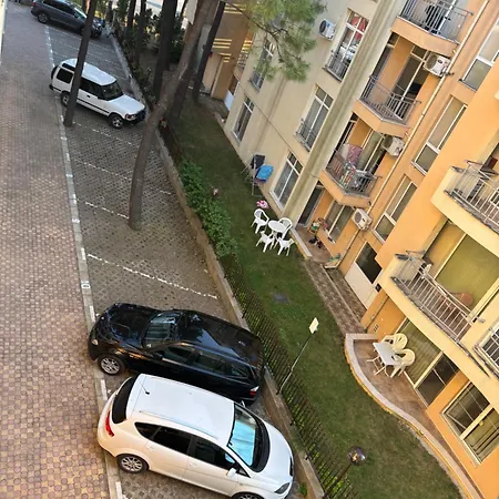 Apartment Gt Golden Dreams